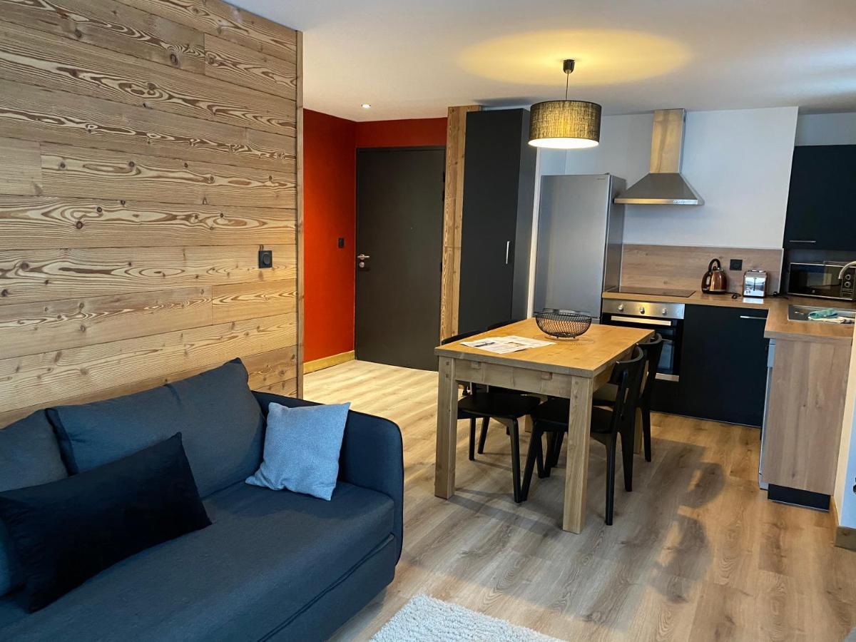 Residence Les 3 Sommets Sarcenas Buitenkant foto