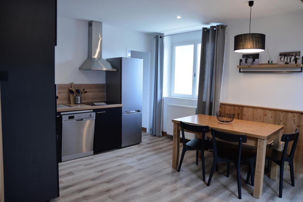 Residence Les 3 Sommets Sarcenas Buitenkant foto
